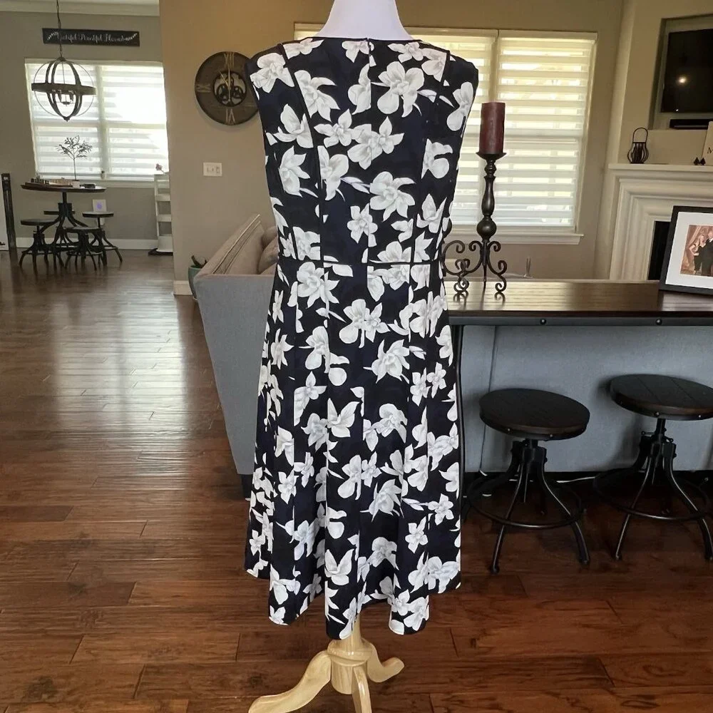 Ann Taylor Dress Women’s 14 Midi Black Navy White Floral Stretch Fit & Flare - Picture 7 of 13